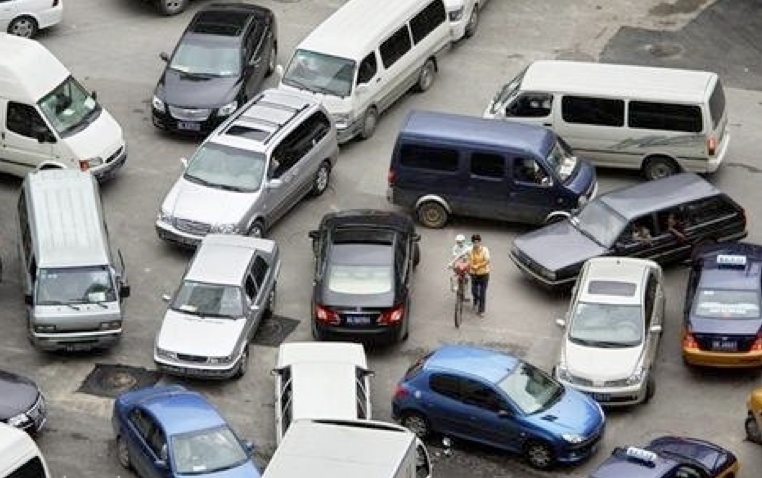 photograph of chaotic traffic scene